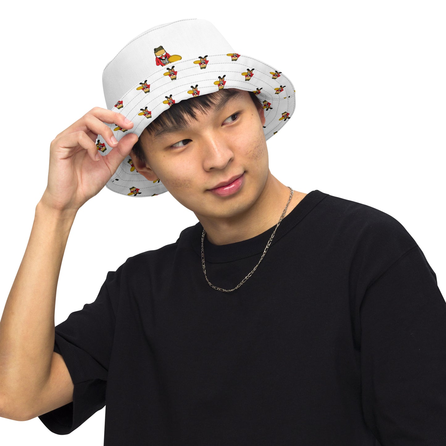 Reversible bucket hat